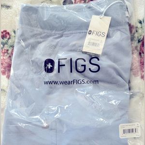 BNWT Kade cargo scrub bottoms